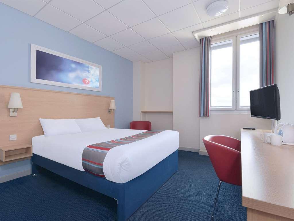 Travelodge Frimley Ruang foto
